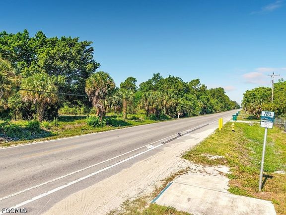 5th image of Lake Trafford Rd