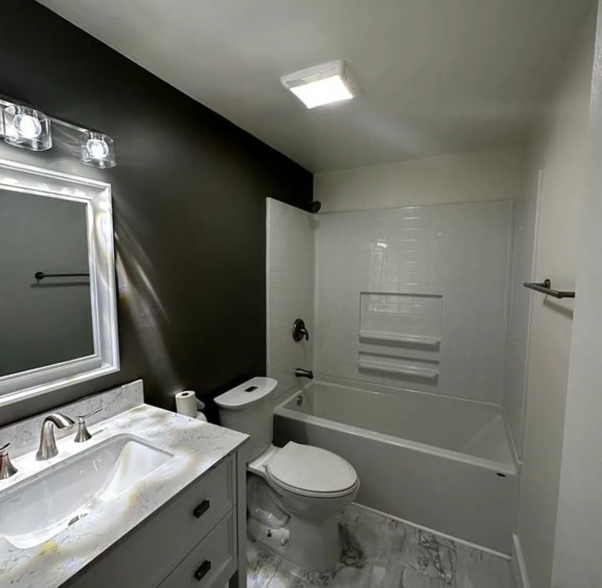 3 bed, $1,600 — Photo 3