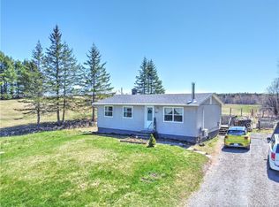 161 Riverside Dr, Fredericton Junction, NB E5L 1V6