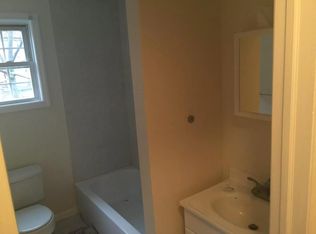 216 3rd St APT 2, Elizabethport, NJ 07206