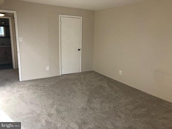 5th image of 118 Monroe St APT 1403