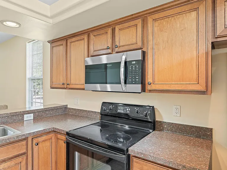220 Shannon Ct — Photo 19