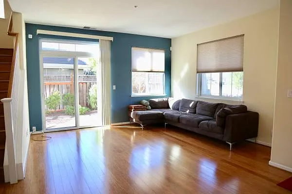 530 Sandlewood St — Photo 4