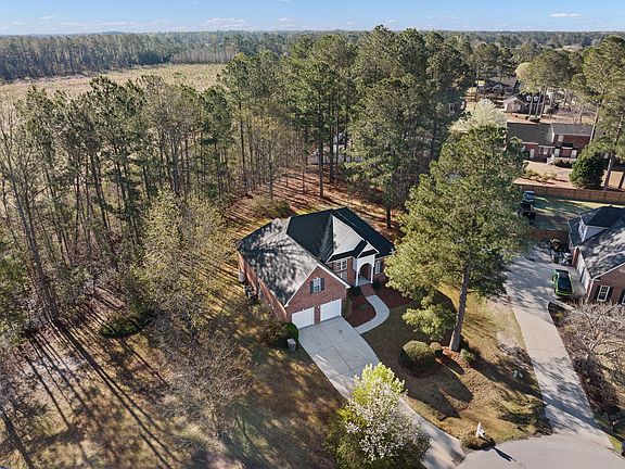 2nd image of 903 Penguin Dr