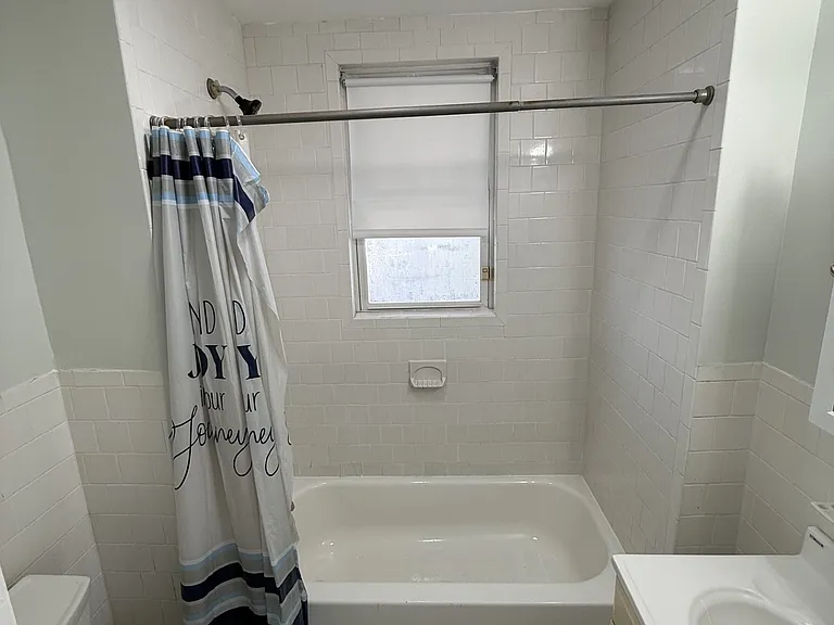 7 Harvard Ter #1 — Photo 10