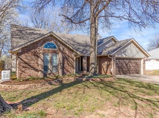 17027 Sunny Hollow Rd, Edmond, OK 73012