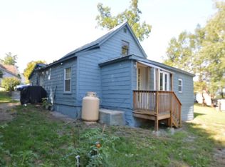 45 Lakeview Ave, Sterling, MA 01564