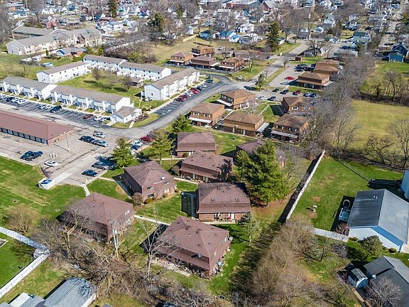 3rd image of 183 Briarwood Dr #F
