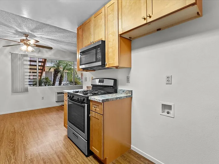 Casa Granada Apartments — Photo 9