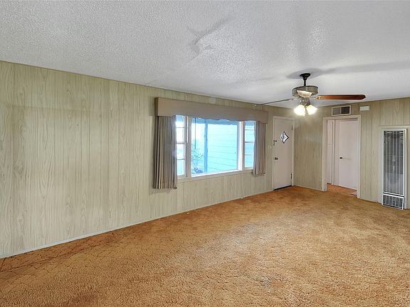 5th image of 302 3rd St