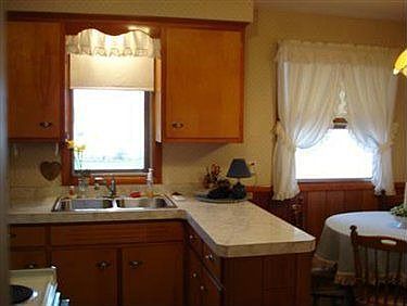 5th image of 2976 Jeanne Dr