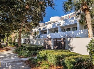 544 Oglethorpe Ave #8, Saint Simons Island, GA 31522