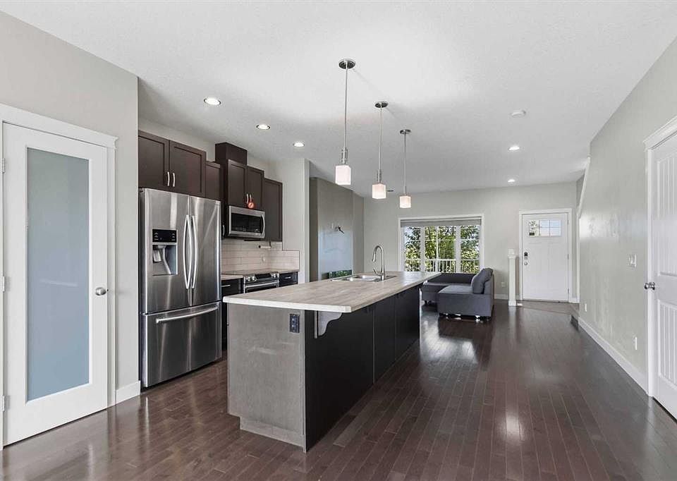 1st image of 445 E Heritage Dr