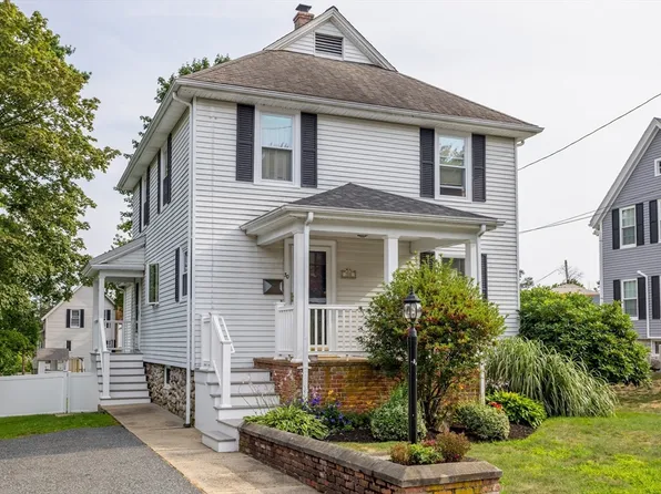 30 Pleasant St, Milford, MA 01757