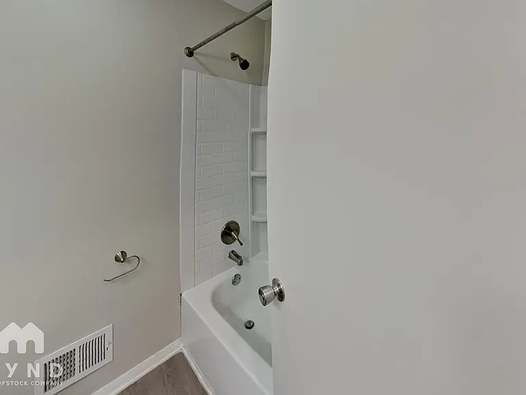 406 Edgegreen Dr — Photo 10