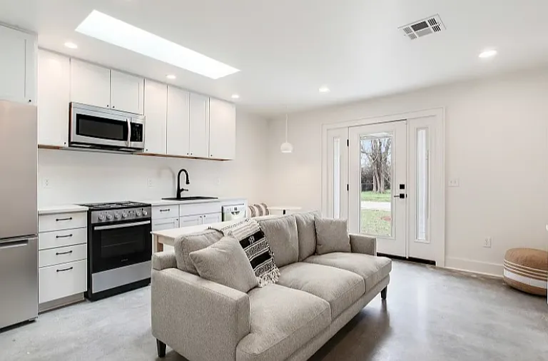 664 Terrace St #6 — Photo 2