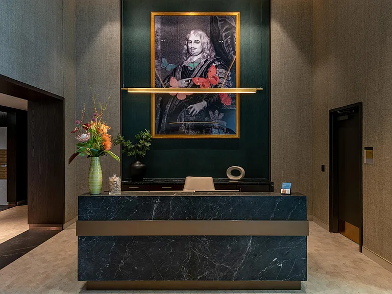 The Earl — Photo 14
