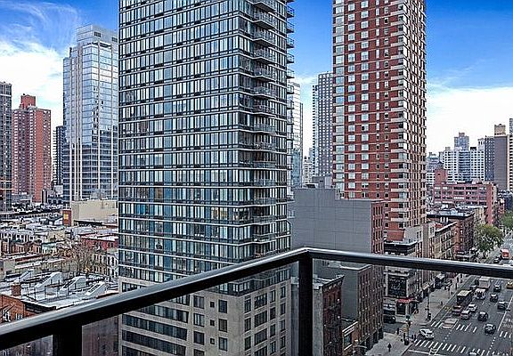 4th image of 245 E 93rd St APT 14A