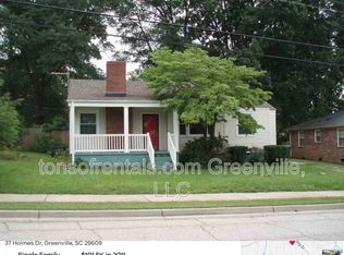37 Holmes Dr, Greenville, SC 29609