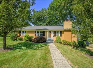 76 Westmont Dr, Waterbury, CT 06708