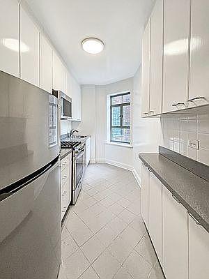 1st image of 150 Greenway Ter #14E