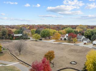 3109 Seminary Dr, Saint Paul, MN 55112