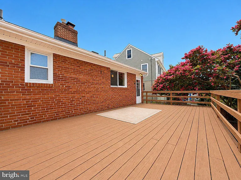 2512 N Kenilworth St — Photo 25