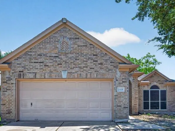 14926 Lindenbrook Ln, Houston, TX 77095