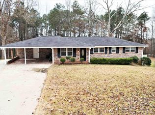 6106 Pebble Dr, Douglasville, GA 30135