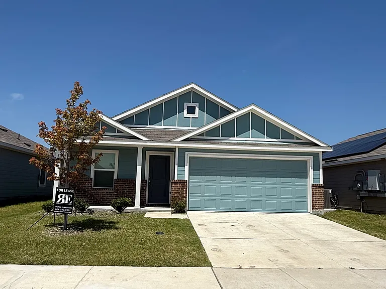 5816 Crystal Water Way — Photo 2