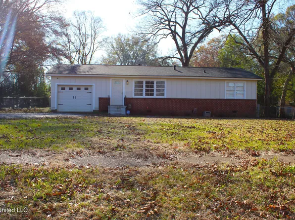 107 Tate St, Senatobia, MS 38668