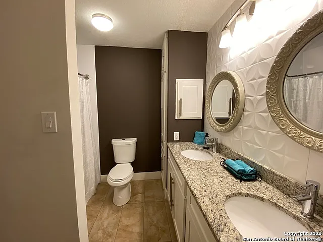2811 Woodbury St #403 — Photo 12