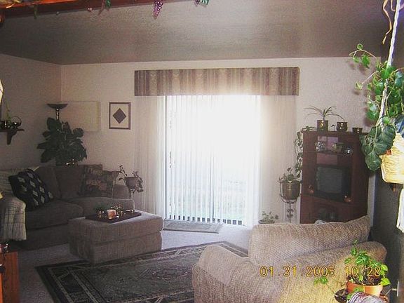 4th image of 500 Josephine Dr