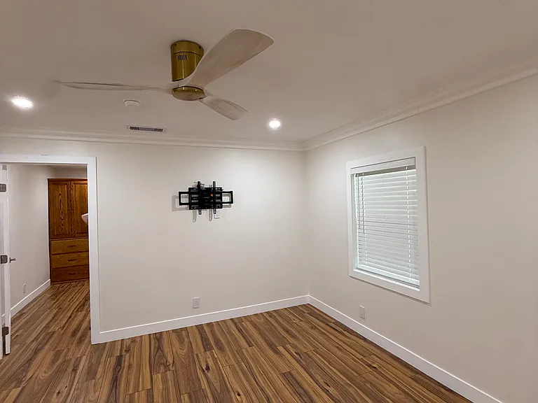 944 Beverly Rd — Photo 5