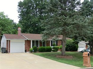 4475 Brooktop Ln, Saint Louis, MO