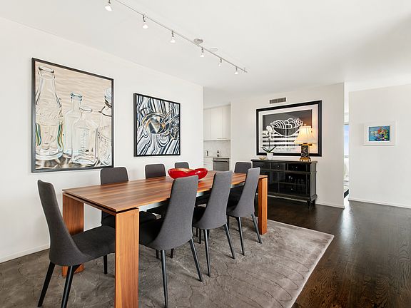 5th image of 2400 N Lakeview Ave APT 2503