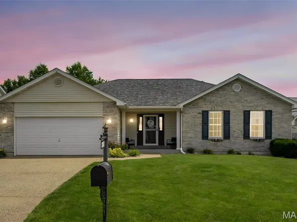 2358 Hidden Deer Dr, O'Fallon, MO 63368