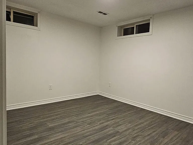 1171 Checkers Rd #B — Photo 8