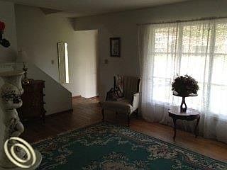 4th image of 8682 Buffalo Dr
