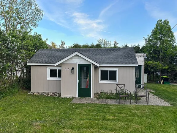 510 Jennings Ave, Petoskey, MI 49770