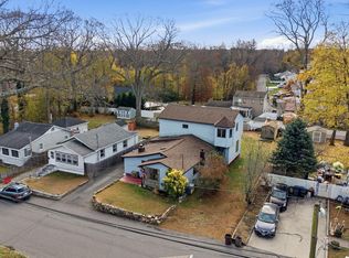 56 Eastview Rd, Ronkonkoma, NY 11779