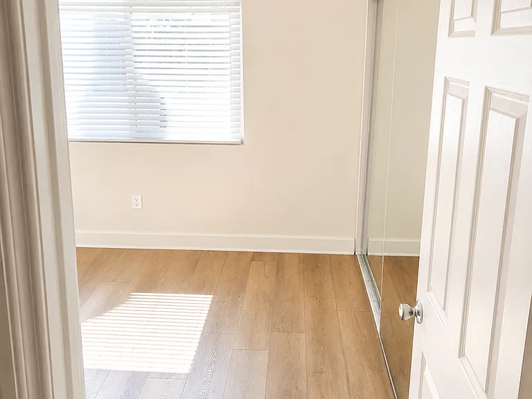 1386 E Madison Ave #17 — Photo 12