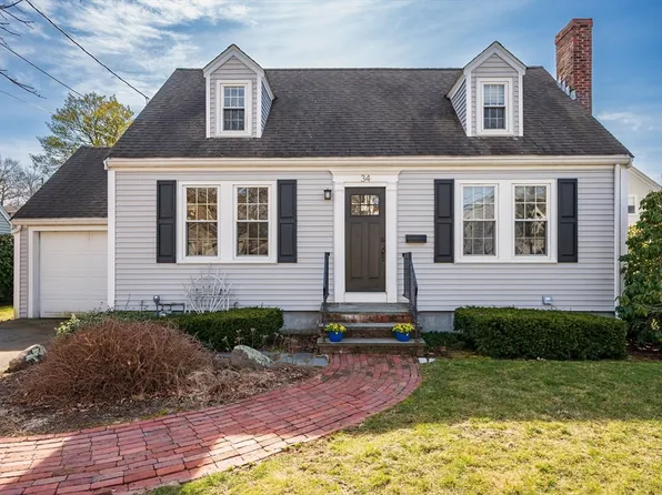 34 Robert St, Braintree, MA 02184
