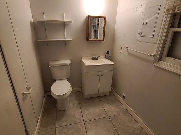 5th image of 532 W 14th St #2