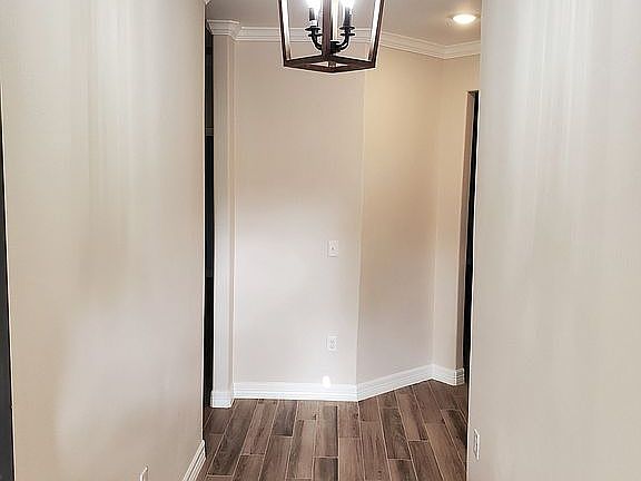3rd image of 1102 Montrose St