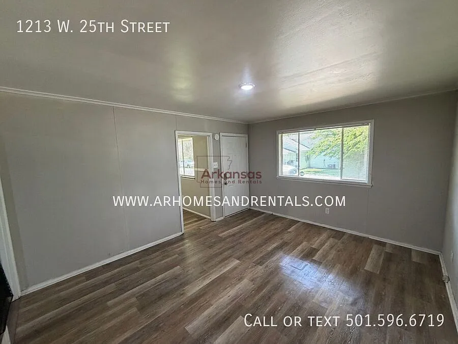 1213 W. 25th Street | 1 Bedroom | 1 Full Bathroom ~ Section 8 Welcome ~ — Photo 2