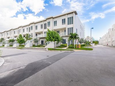 6415 NW 102nd Path APT 213, Doral, FL, 33178