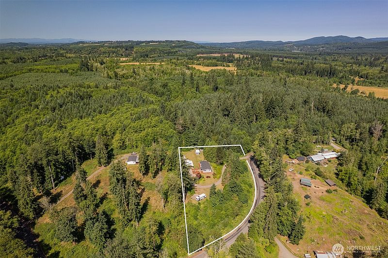 3rd image of 290 Justus Road