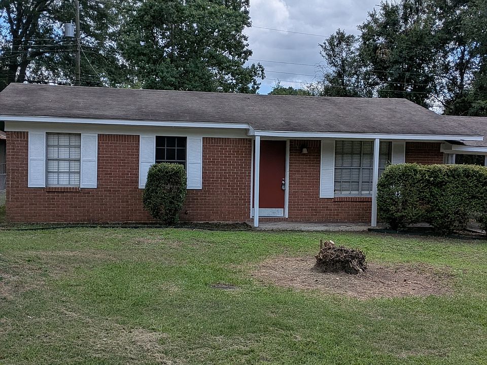1st image of 711 Hillview St