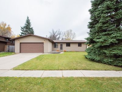 719 5th Ave W, West Fargo, ND, 58078
